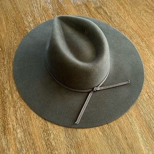 Brixton wide brim hat